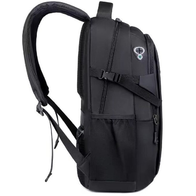 15Mochila portátil de viaje de negocios con carga USB.