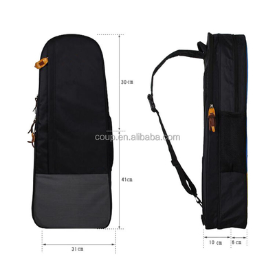 Bolso deportivo de nylon negro de 30L con correas acolchadas y tiras reflectantes