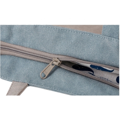 Bolsa deportiva para exteriores de 30L con correas acolchadas para los hombros y cinturón lumbar